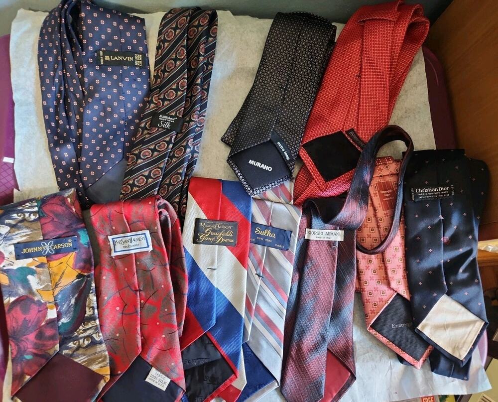 11 ties total all good shape and don't smell like smoke vintage